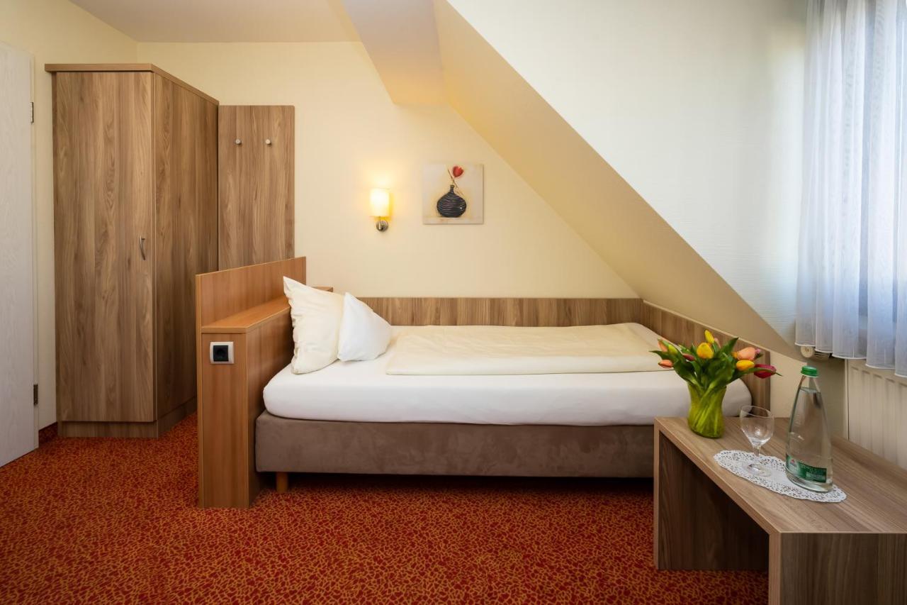 Ambient Hotel Am Europakanal Fürth Extérieur photo
