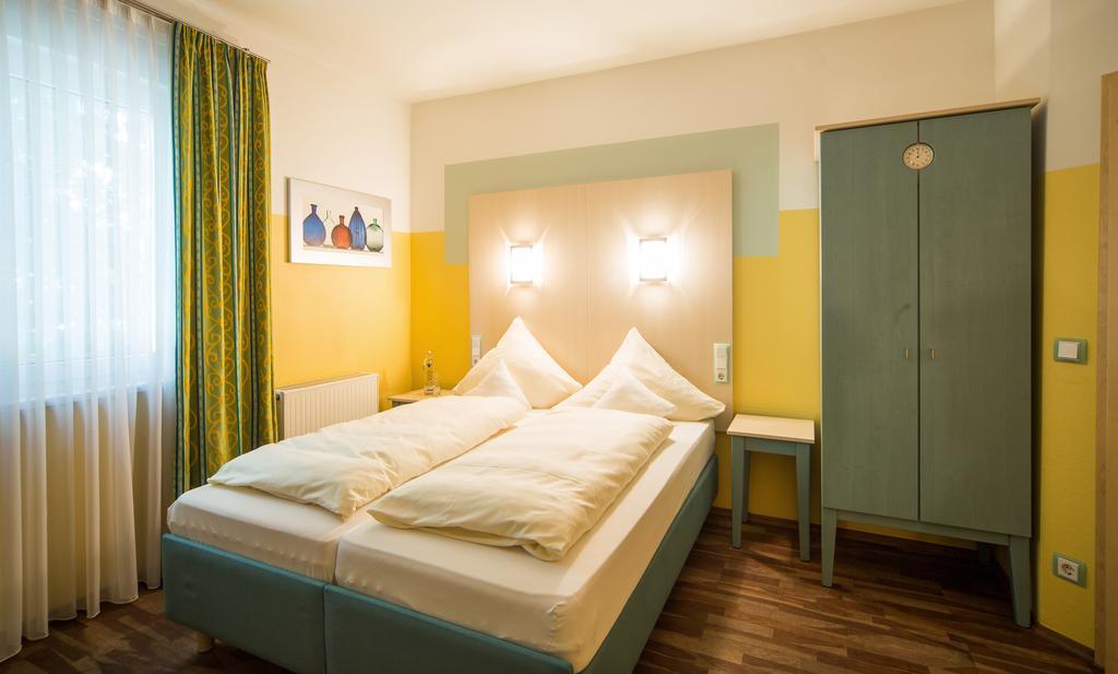 Ambient Hotel Am Europakanal Fürth Extérieur photo